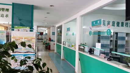 健康咨詢，醫(yī)院服務(wù)窗口的溫馨橋梁